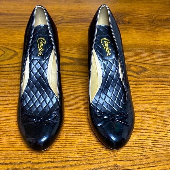 🌷 Candie’s 🌷 Black Patent Heel Bow Tie Pumps - Picture 3 of 8